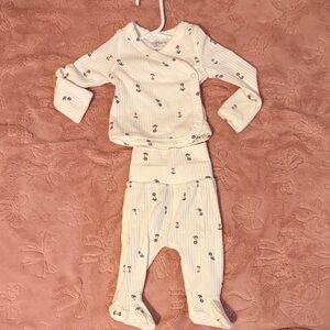 Carters Two Piece Outfit